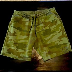 RVCA VA SPORT IV 17" SWEAT SHORT GREEN CAMO